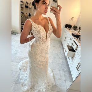 Brand new Maggie Sottero wedding dress- label size US 8, street size 4